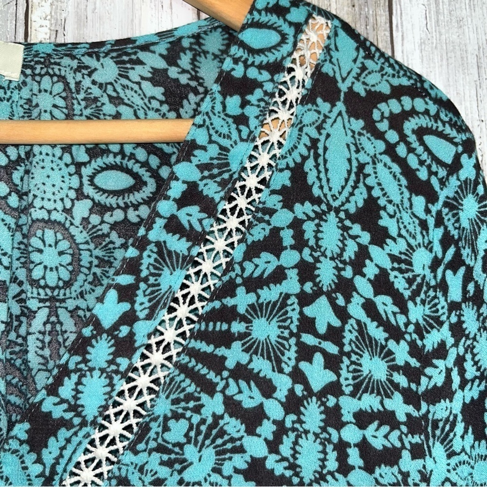 Umgee Mint Lace Tunic - Picture 4 of 5